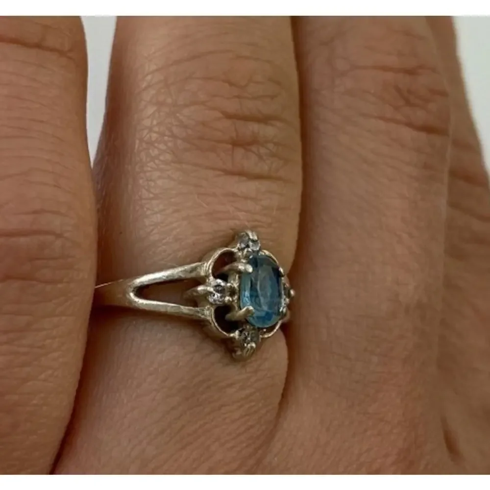 925 Sterling Silver Blue Spinel & CZ Ring Size 6.75